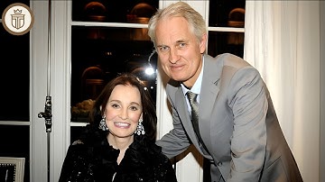 The Secret Vanderbilts Who Live Like Normal People