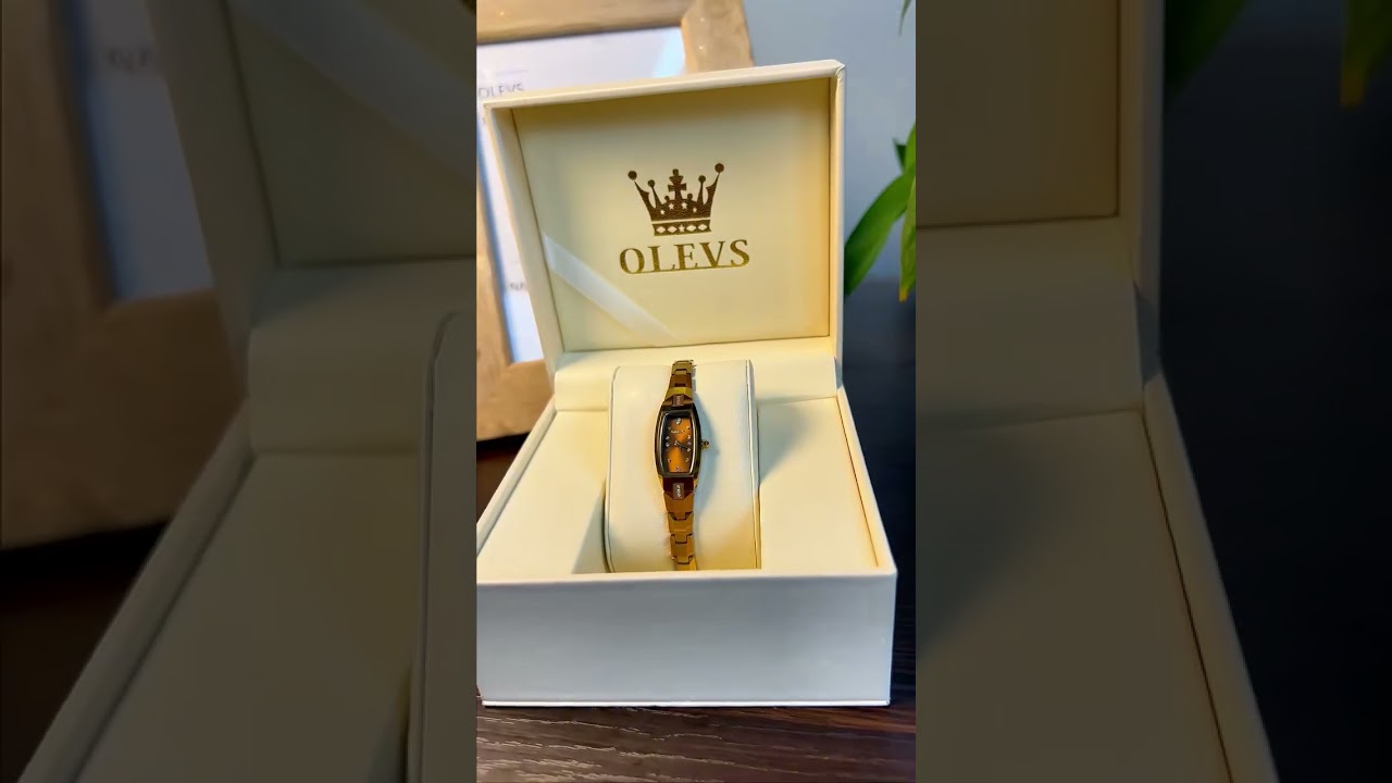 Elevate Your Style with an Exquisite Fashion Watch 