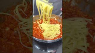 🌊 LINGUINE al RAGÙ di CODA di ROSPO...semplici e raffinate!🍝 #Shorts