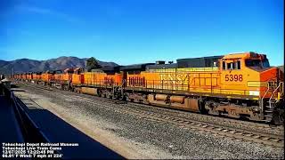 BNSF 4141 leads a 25 unit power move in Tehachapi, CA
