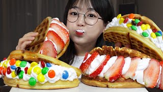 Whipped Cream Waffles with M&M's Chocolate and Strawberry🧇Mukbang Asmr