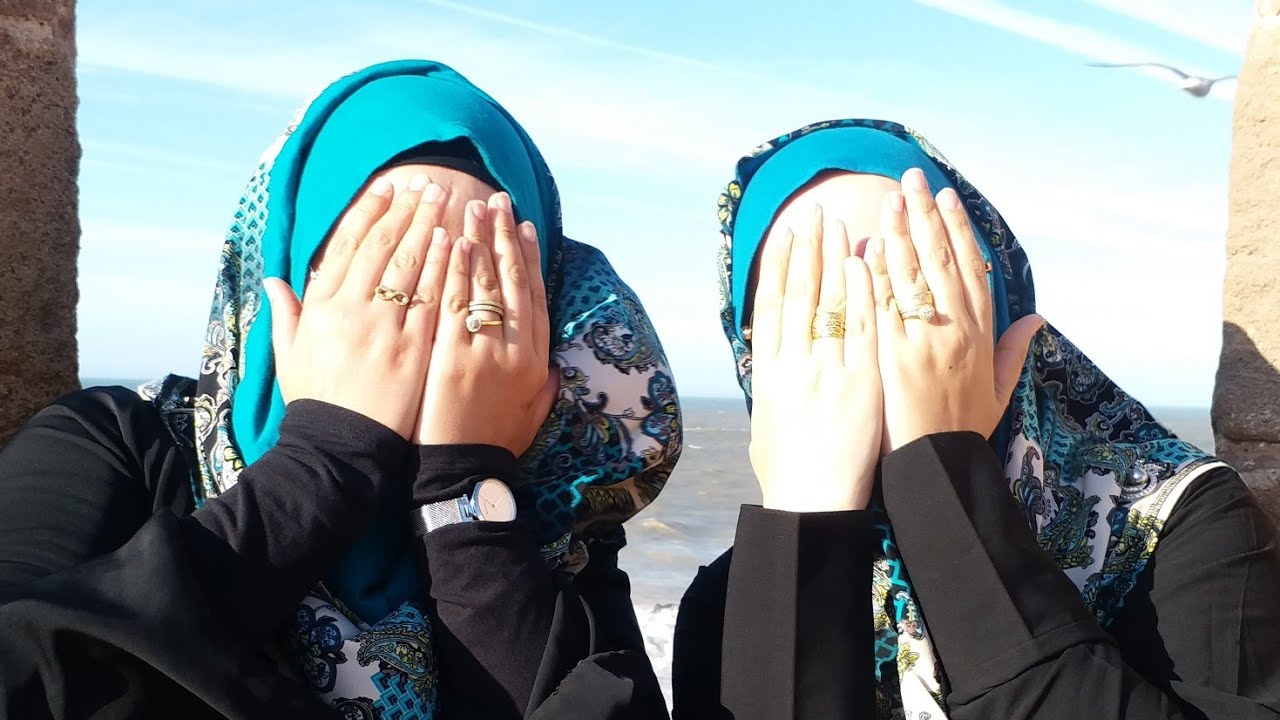 أول ظهور لتوأم مغربية في ماليزيا/ تعرفوا عليها عن قرب/ وأخيرا كيكة هاواي😍