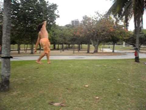 SLACK LINE NO ATERRO - ATLETA RENAN LIMA