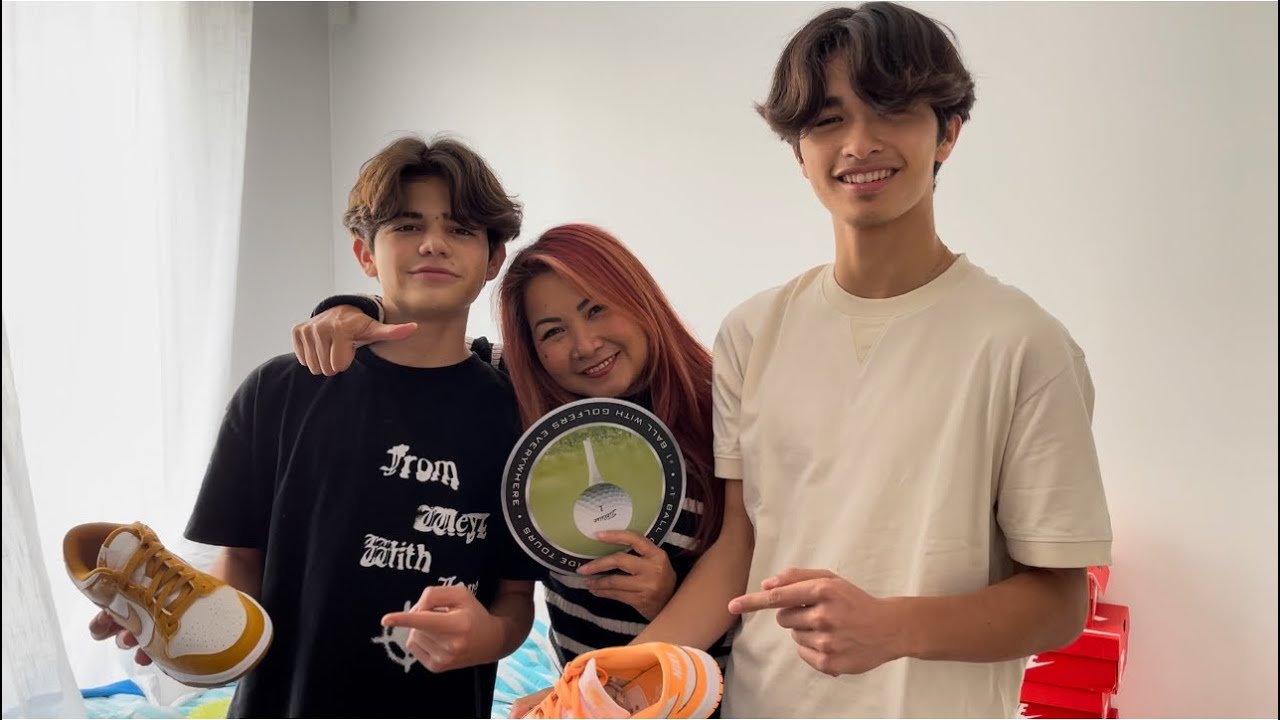 Asmr with Pierrick and Hugo. 