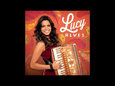 Lucy Alves -
