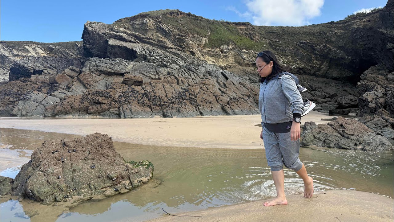 Chasing Waves in Newquay 🇬🇧🏄‍♂️| The UK’s Surfing Capital