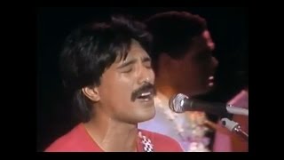 Video thumbnail of "Kalapana- Moon & Stars (Live At The Waikiki Shell 1984)"