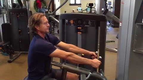 Seated Row machine ( Precor)