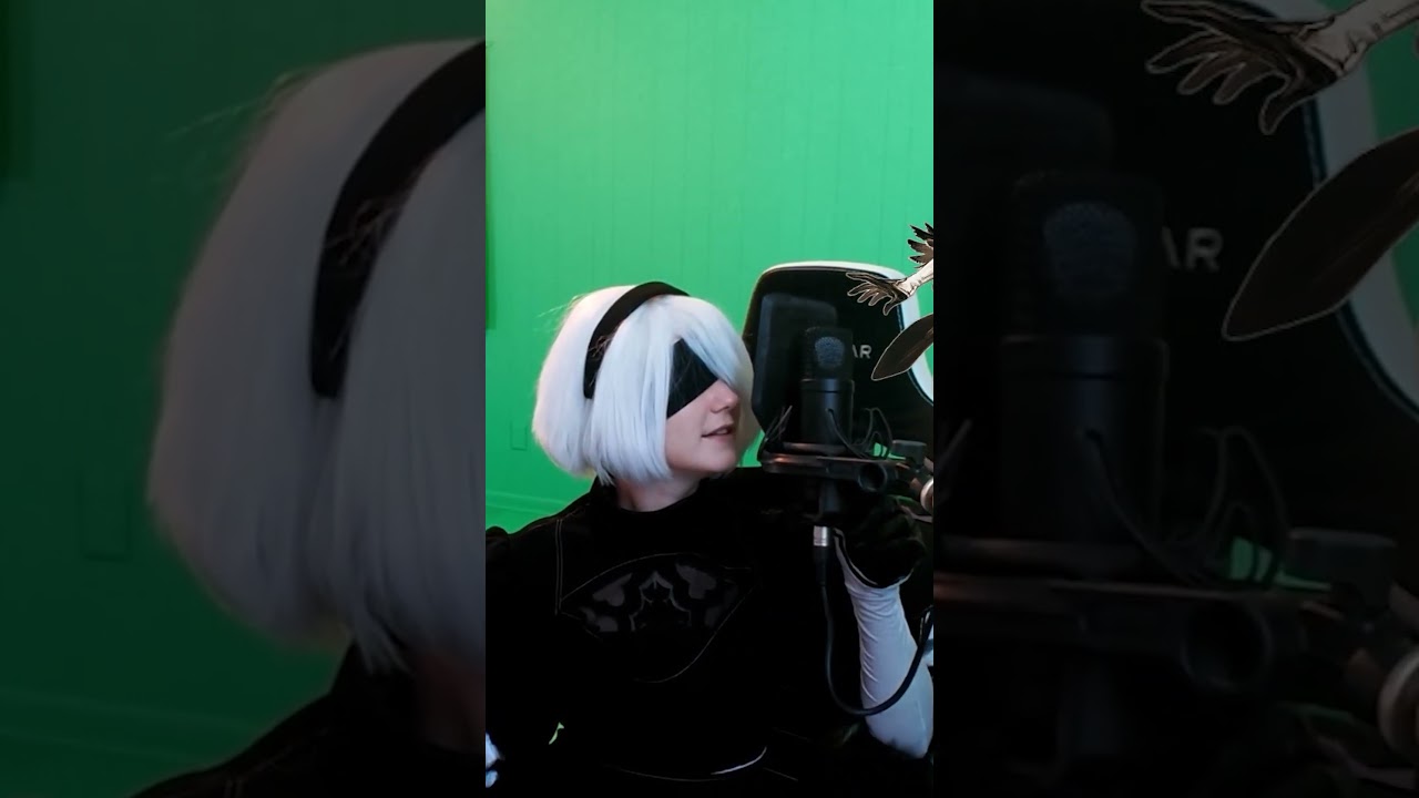 *bonk* 2B COSPLAY!!! 