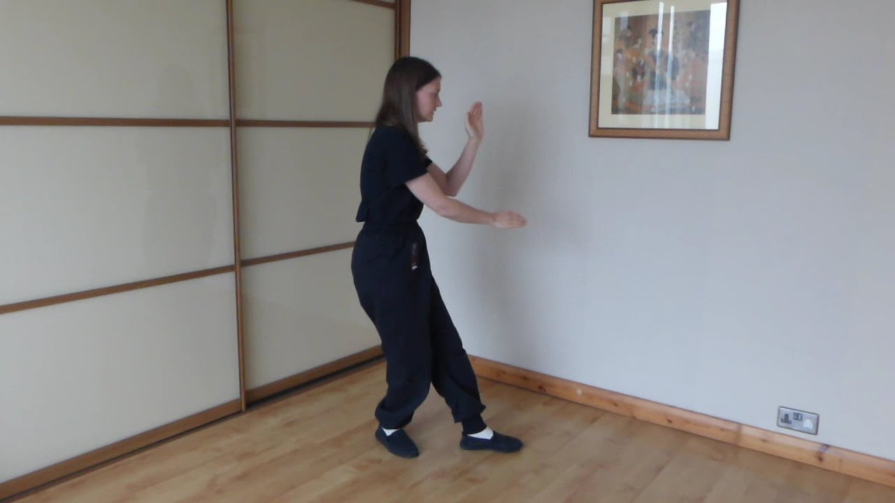 li-style-tai-chi-form-moves-70-72-flexing-of-the-single-whip-youtube