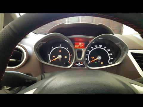 Video: 2012 Ford Fiesta'daki yağ lambasını nasıl sıfırlarsınız?