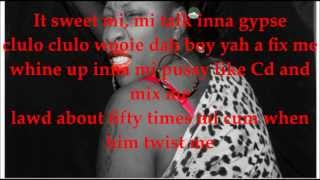 Video thumbnail of "Macka Diamond Dye Dye lyrics)"