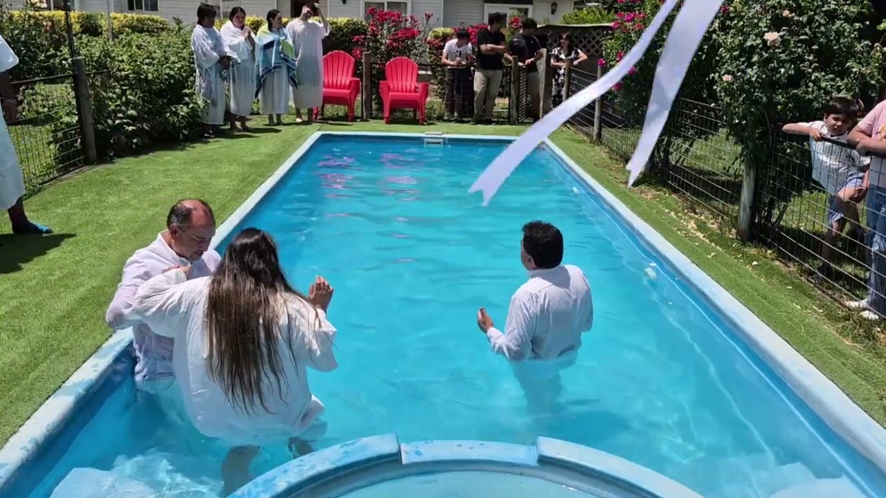Bautismos de la Iglesia Casa de Dios y Puerta del Cielo.