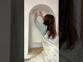 新居作り8つめ!ニッチの中に壁紙を貼ってお手軽DIY!この壁紙、インスタのKaoriさんとカベラボさんのコラボのやつなんだけど、初心者でも簡単に貼れて最高だった🥺 #PR #インテリア #DIY