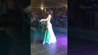 Pękna turczynka i  taniec- hotel w Antalyi /Beautiful turkish girl and dance - hotel in Antalya.