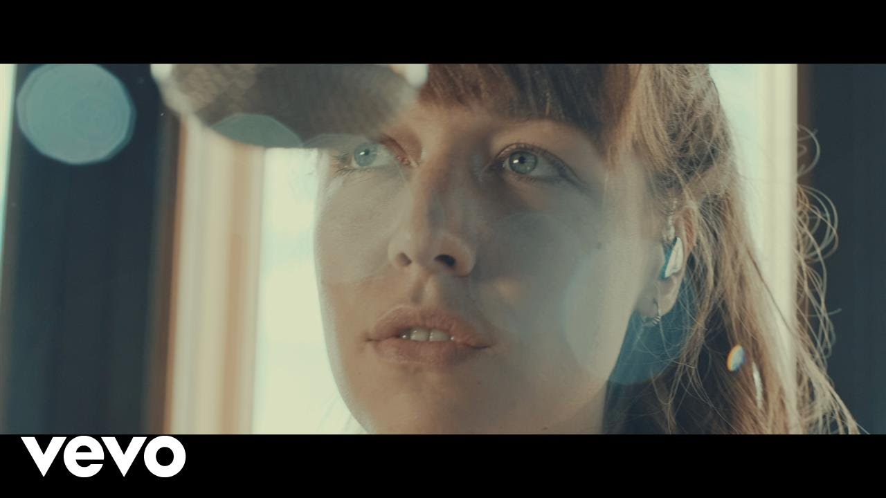 YouTubeでAntje Schomaker - Für einen Funken Euphorie (Akustik Session)を視聴 YouTubeでAntje Schomaker - Für einen Funken Euphorie (Akustik Session)を視聴