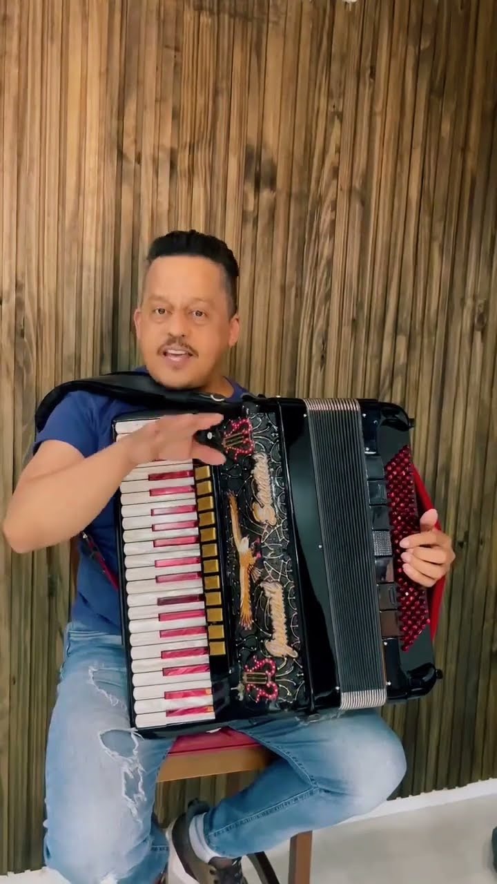 Quer ganhar essa Acordeon? https://rifei.com.br/acordeon-melody-president