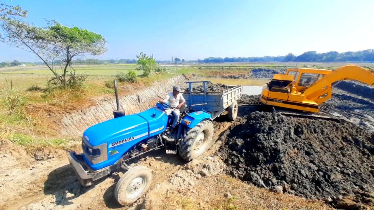 Tracktor Stick sonalika di 35 rx tractor stuck in mud | tractor stunt | tractor video ...