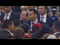 السيسي يكسر قواعد البروتوكول من أجل المشاركين في قداس عيد الميلاد
