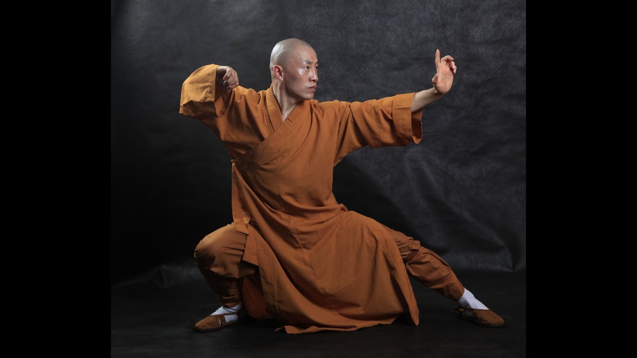 24 формы стиля Ян Тайцзицюань - YouTube