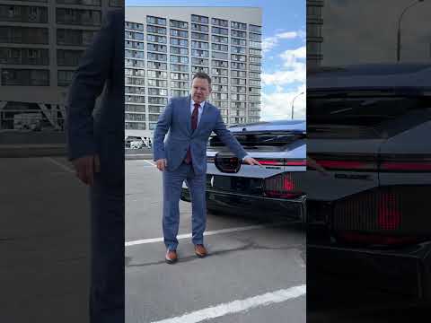 Video: Je li kupe automobil?