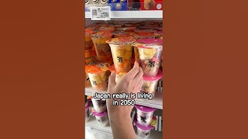 Smoothie-making robot at 7 Eleven in Japan 🥭🍍 #japan #tokyo #mukbang