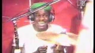 Video thumbnail of "Easy Bass Lesson! Jamaica Funk(Funkin' For Jamaica) - Tom Browne"