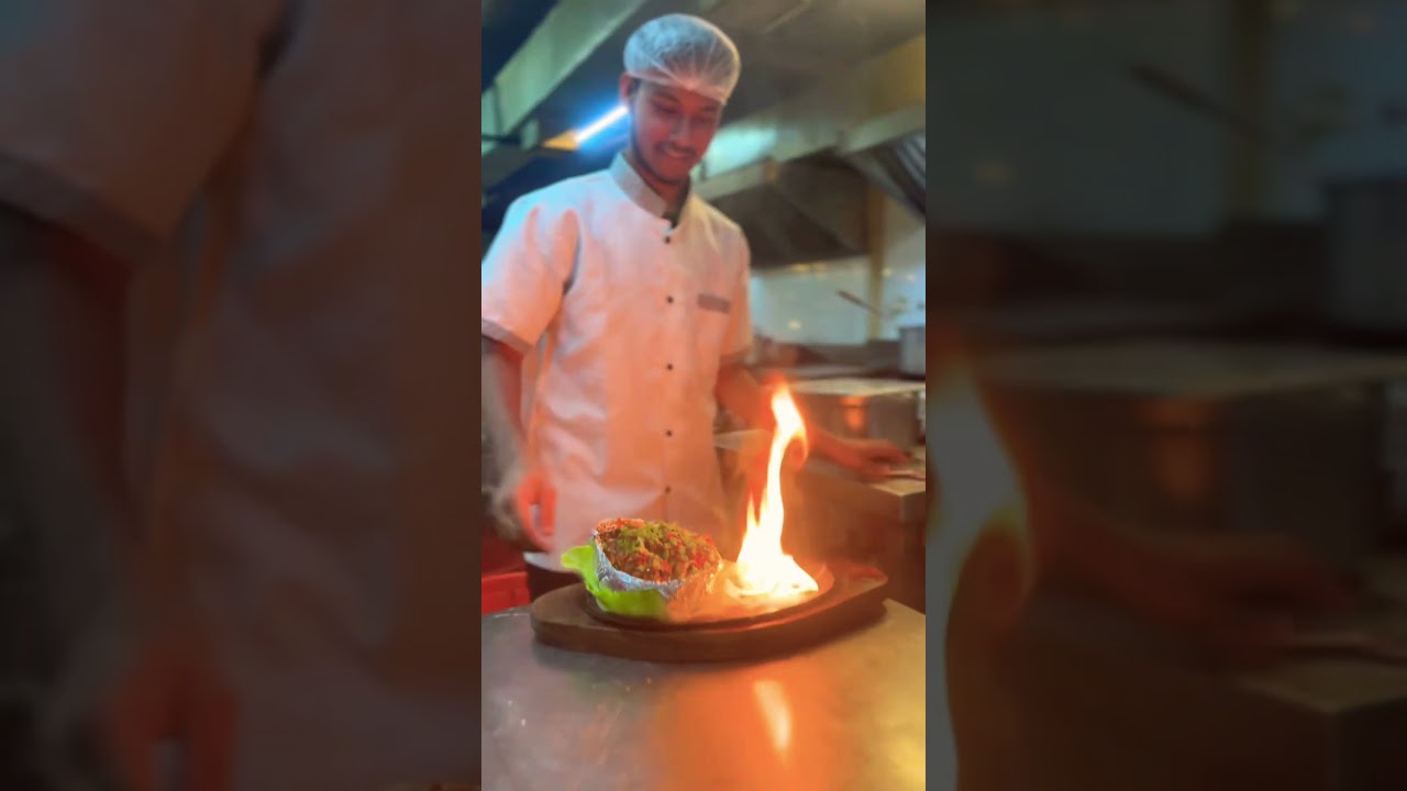 Veg bullet roll 😋😋🥰 