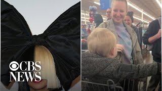 Sia surprises shoppers at Walmart