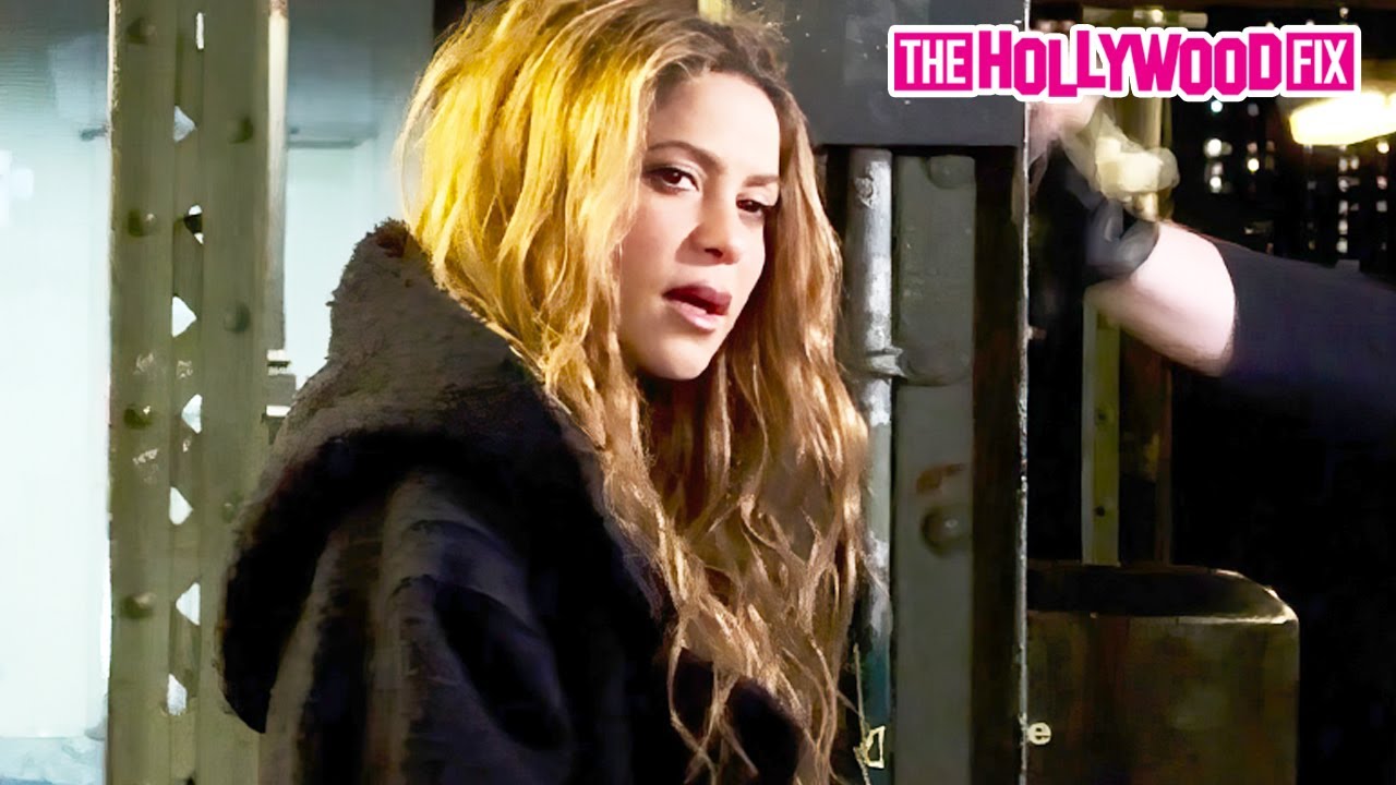 Shakira Is Spotted By Paparazzi Riding The Subway With A Film Crew In New York, NY