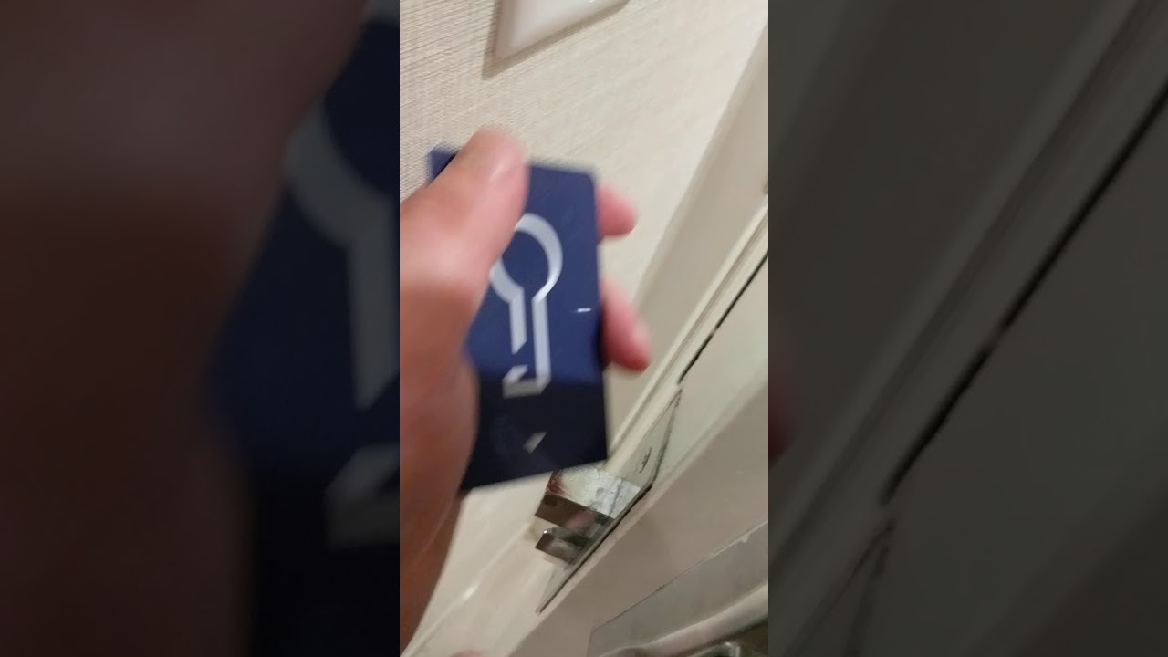 Broken Lock at the Delta in Richmond VID 20180820 232659