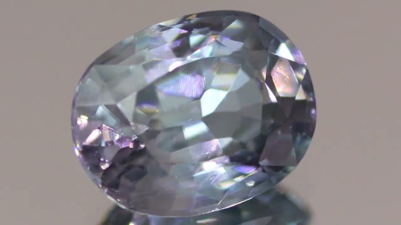 天然ジルコン 1.48ct 【カラーチェンジ】 ミャンマー