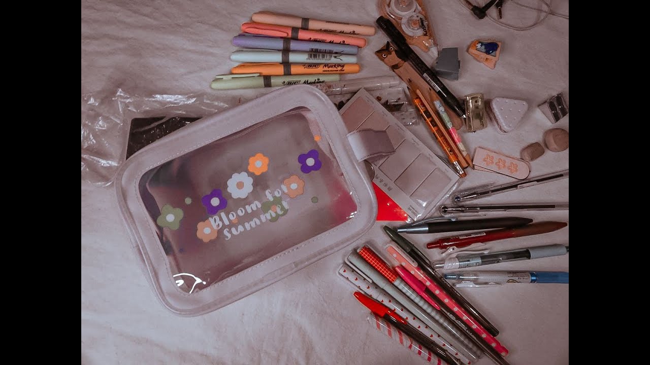 ASMR ita: cosa c'è nel mio astuccio #4 | gennaio 2022