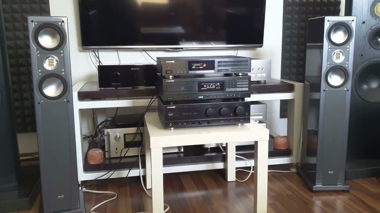 Pioneer A-550R - Pioneer PD-7100 - Pioneer F-737 - Elac FS 207.2