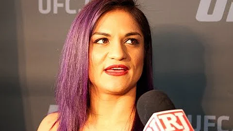 Calvillo to Esparza: Good luck with wrestling me