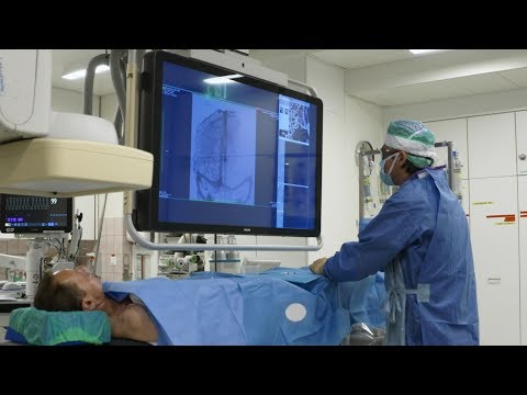 Vidéo: Comment se déroule l'angiographie par tomodensitométrie ?