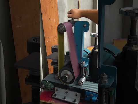 Video: Stāvdzirnaviņas ar slīplenti un disku. Slīpēšanas un slīpēšanas mašīnas Saim 320x190, 3B641, Einhell DSC-201