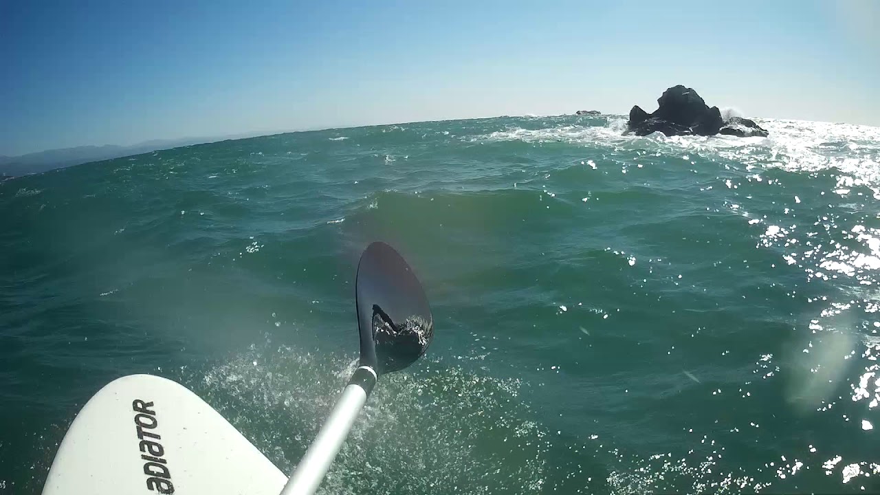 SUP Surf in a Storm/ на САП доске в шторм.