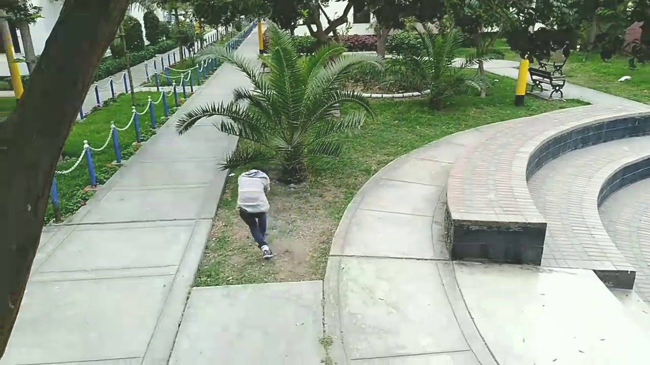 Salto en Plaza Lima Sur