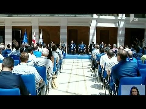 შეხვედრა დეველოპერებთან