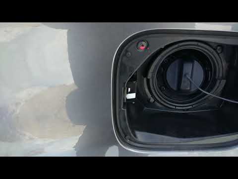 Renault Kaptur 2017 - дверца бензобака зимой или Как я люблю этот автомобиль
