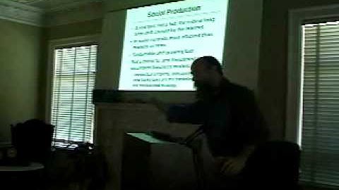 Yochai Benkler: The Wealth of Networks: How Social Production Transforms Markets