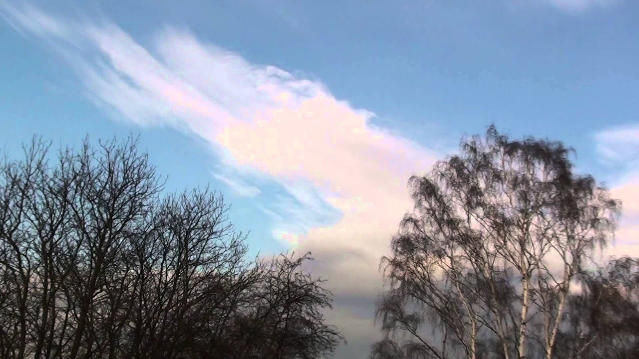 18 12 13 Wachsende Kunstliche Wolke Growing Artificial Cloud Youtube