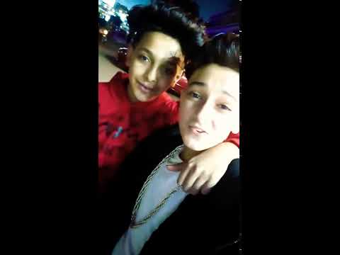 سامر المدني مع توأموي احمد المدني