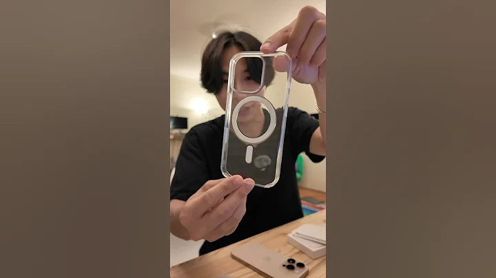 Is the Official iPhone 16 Pro Clear Case Good? #shorts #apple #unboxing