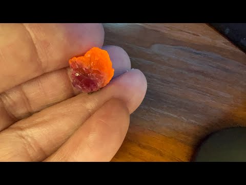 Hackmanite-The Rare Color-Shifting Mineral