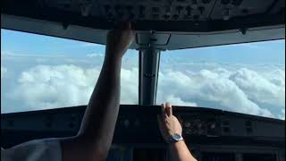 AIRBUS A319 Approach and Landing into Kathmandu (สนามบินกาฏมัณฑุ ใครว่ายาก ??!!)