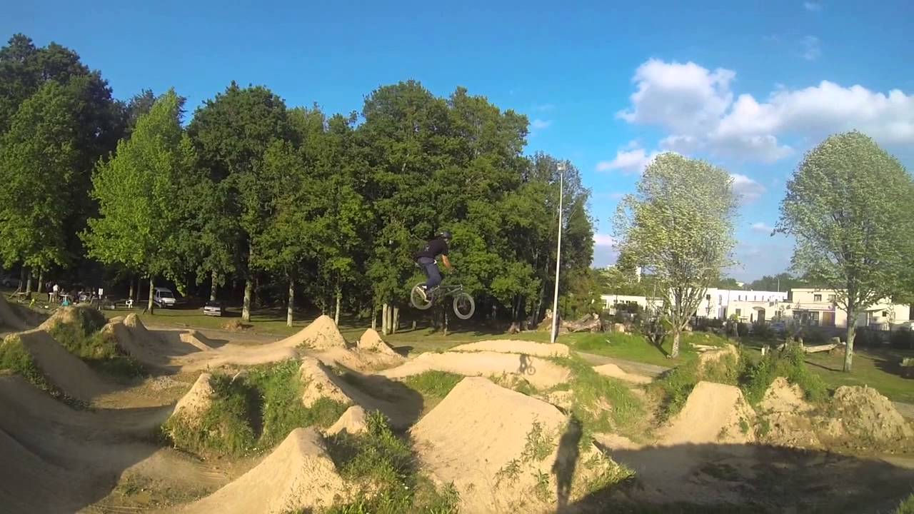 figure 8 bmx trails