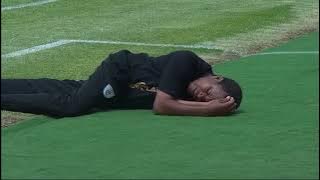 Football can kill you real dead🤣🤣 #absapremiership Baroka FC coach Kgoloko Thobejane