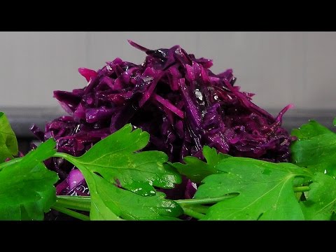 Video: Sarkano Kāpostu Salāti